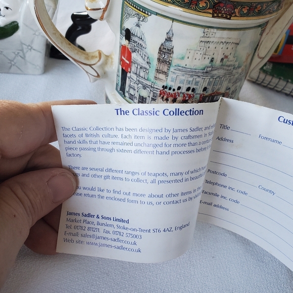 Vintage James Sadler Porcelain Tea Pot Horseguards Made in England London Queen - Picture 5 of 8